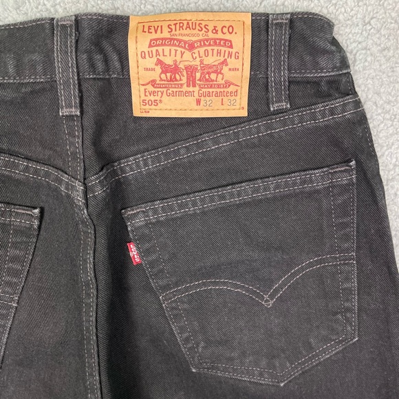 Vintage 2002 Levi’s black 505 jeans - Picture 6 of 6